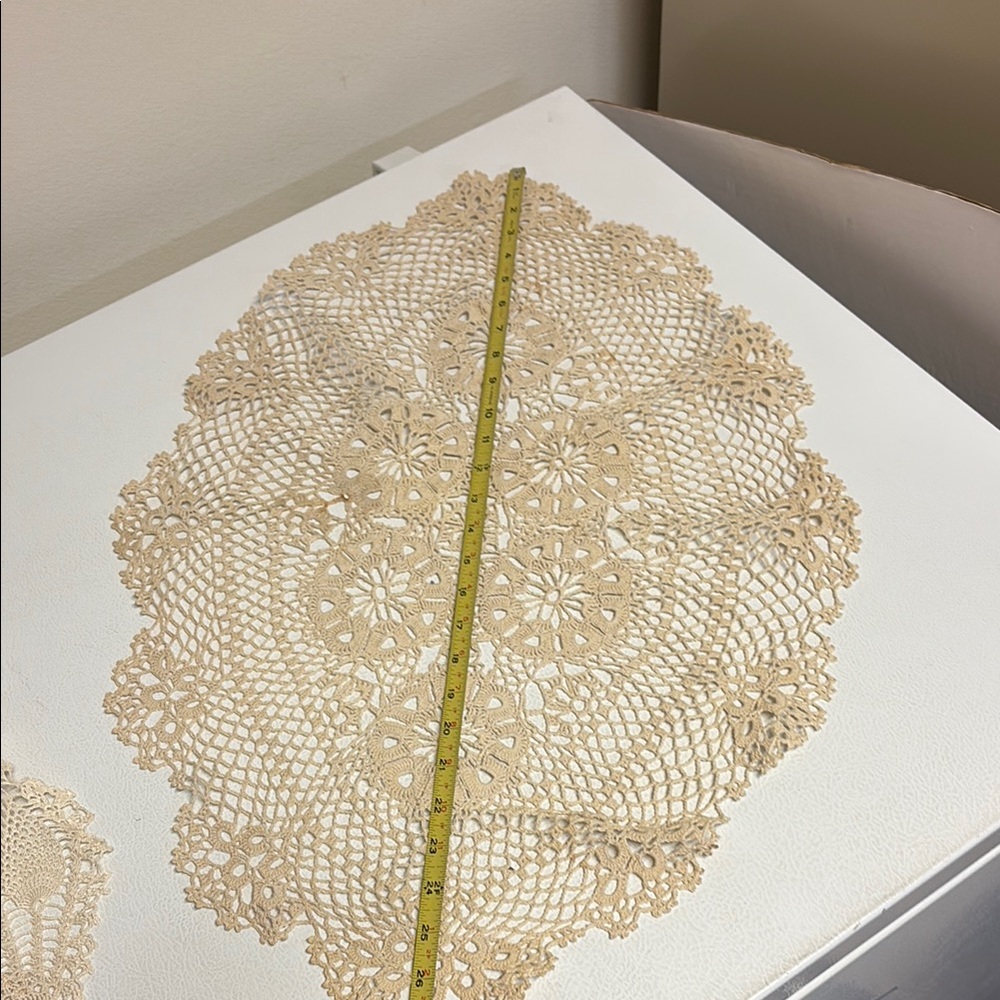 Vintage Crochet Doilies Set in Cream Set of 8 - Picture 12 of 16